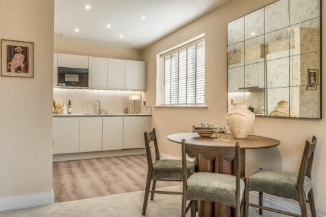 Show Apartment