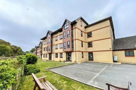 6 Rostrevor Court, 96 Sandown Road, Sandown PO36 9JX