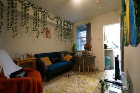 Living room 1.2.JPG
