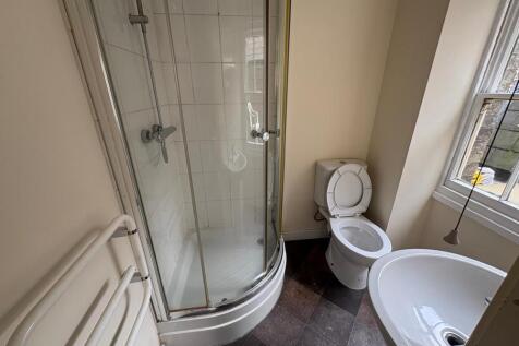 Flat , High Street, MK40 photo 4