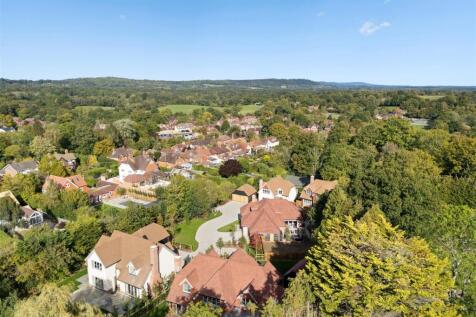 Farndon Close Chiddingfold