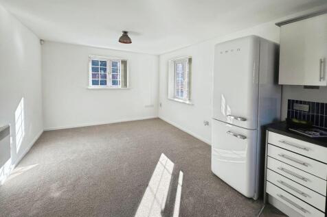 Open Plan Lounge Kitchen