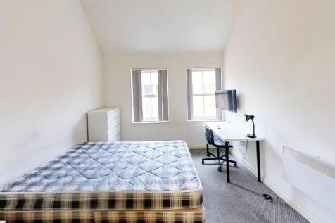 22-Pocklingtons-Walk-F4-Bedroom.jpg