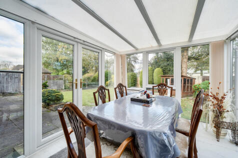 1383952-4-6925acd...