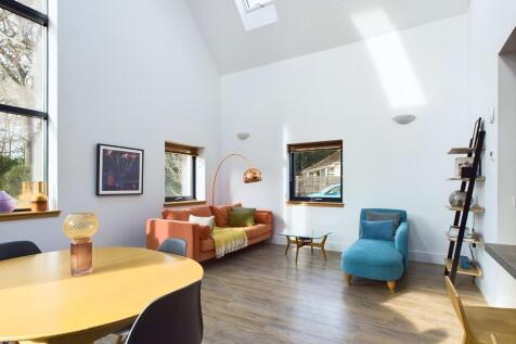 CAM03185G0-PR0082-STILL006