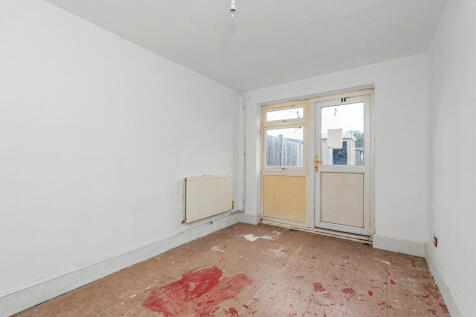 23 Carnoustie, Bracknell, RG12 8ZW