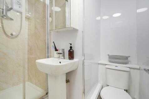 Shower room.jpg