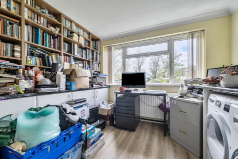 1441302-10-69de3f...