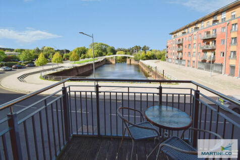 16 Bridgeview Hou...