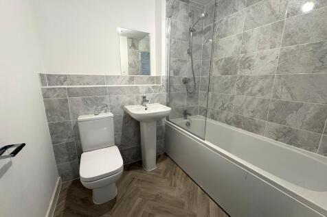 Skybridge Close, Coventry photo 4
