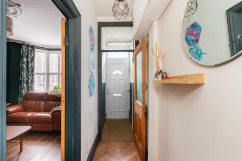5E3RSE - Hallway A.jpg