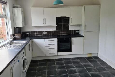 74 Nibley Road Kitchen.jpg