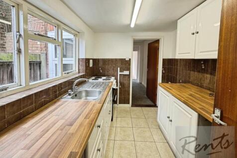 Felixstowe Road, East Ipswich, Ipswich, IP3 photo 4