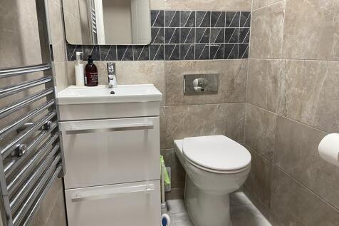 cloakroom.jpg