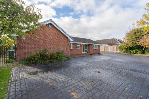 156 Station Road-38.jpg