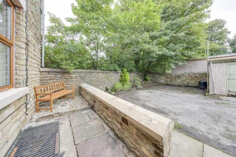 Front Forecourt