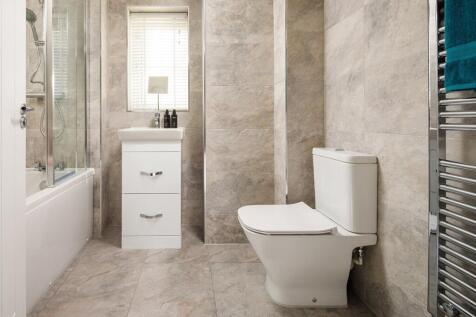 A Taylor Wimpey bathroom is easy to clean