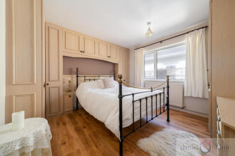 31 Campbell Avenue-16