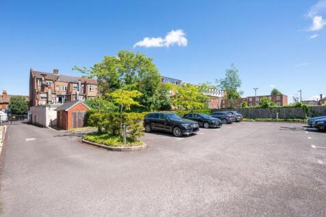 BRABHAM COURT