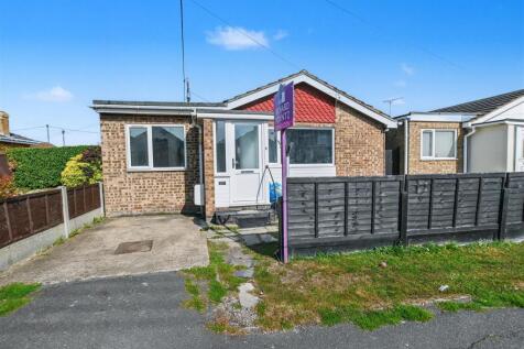 Canvey Island, SS8 - property photo