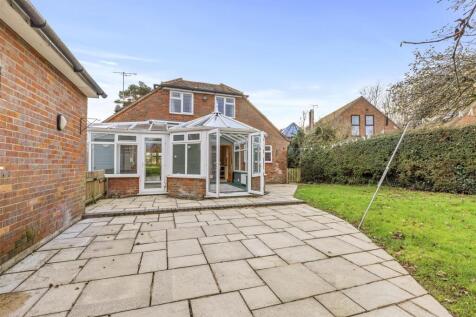81 Sheepcote Dell Rd, HP15 6TL-25.jpg