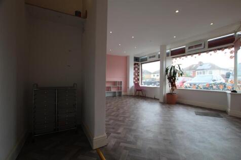 Shop to rent Image 3