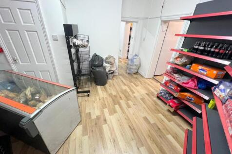 WhatsApp Image 2025-12-16 at 12.12.04 (1).jpg