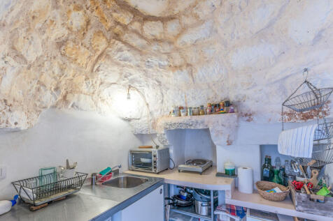 0022240-020_trullo_sessana_for_sale_ostuni_puglia_ital