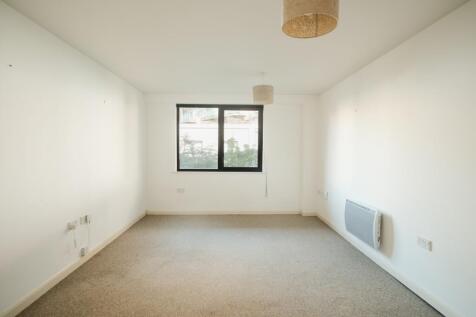 Living room ()