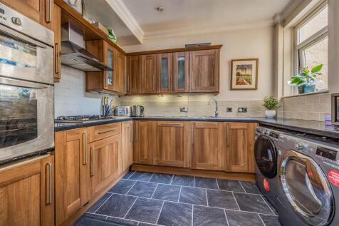 62 Tennyson Road, Fratton-Small-PorticoMarketing-A