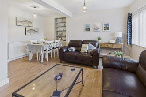 Living Room / Diner