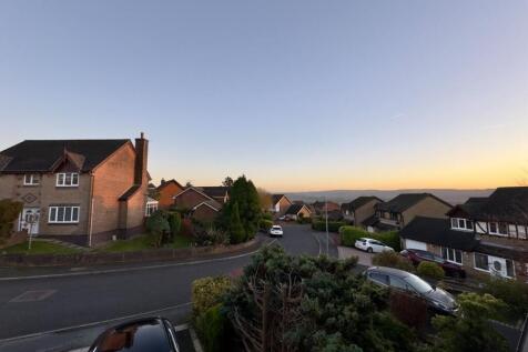 Broom View Photo, Clockhouse Grove, Burnley, 5 Bed