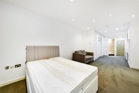 Studio Room