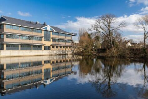 Lakeside front 19