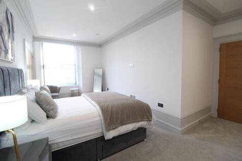 Bedroom 2.4