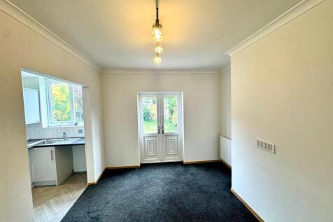 The Circuit, Edgeley, Stockport , Cheshire,SK3 9RN photo 4
