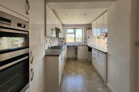 IMG-20240618-WA00...