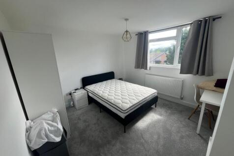 Parkstone Avenue, Newcastle-Under-Lyme, ST5 photo 5