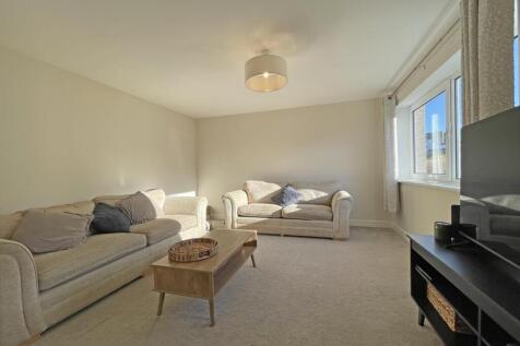 Treago Gardens 12 - Lounge Front.jpg