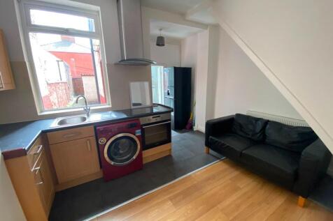 Ground floor flat, 101 Longford Street, Orford, Warrington photo 4