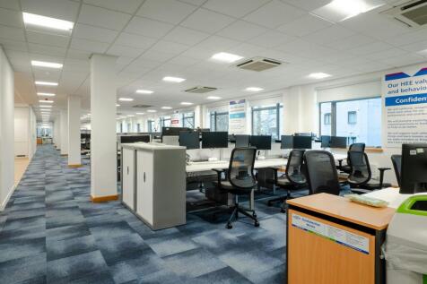 Office to rent Image 6