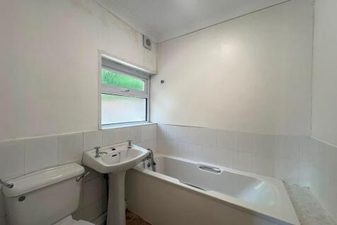 Pennant Street, Ebbw Vale, NP23 photo 3