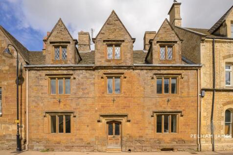 Tudor House II, High St West, Uppingham