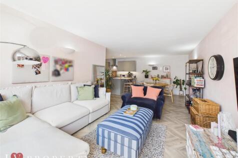 CAM05016G0-PR0058-ST