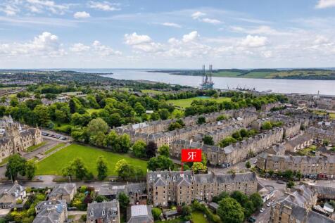 1R 12 Forfar Road Dundee-19.jpg