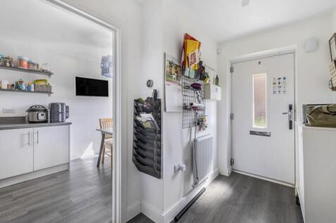 25 Dean Close (Weston)-13