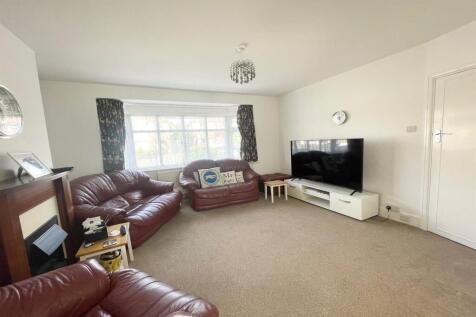 Livesay Crescent, Worthing, BN14 photo 5