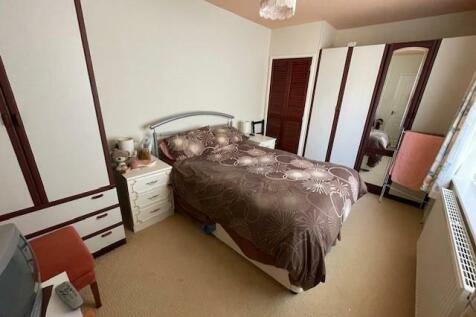 15 Alwen Drive n.jpg