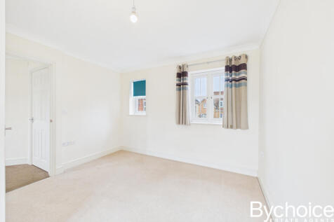 CAM05454G0-PR0143-STILL013