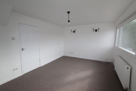 Middle Hay View, Sheffield, S14 photo 3